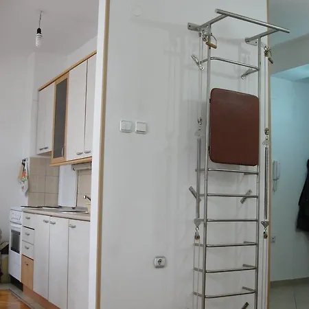 Rasadnik Apartman *